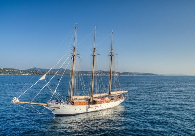 TRINAKRIA-Launched-in-1927-refitted-in-2014-49m-160-1022-Classic-Steel-Schooner-Sail-Yacht-from-Dutch-shipyard-WERF-GUSTO-for-charter-YachtDealz1