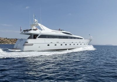 TROPICANA-2004-105-32m-Luxury-Motor-Yacht-from-Italian-shipyard-ADMIRAL-YACHTS-for-sale-YachtDealz2