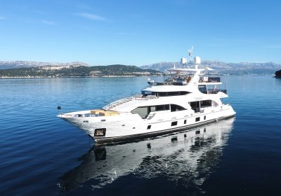 Varvara-2017-108-322-BENETTI-Motor-Yacht-For-Sale-YachtDealz5