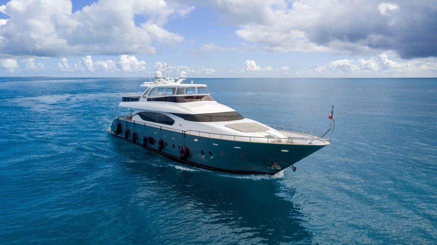 Vita XL | 2016 95′ (28.96m) Luxury Motor Yacht from Italian shipyard MAIORA