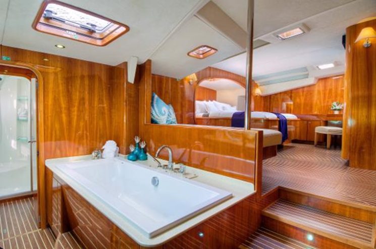 XENIA | 2010 2010 74′ (22.56m) Luxury Catamaran from French shipyard PRIVILEGE