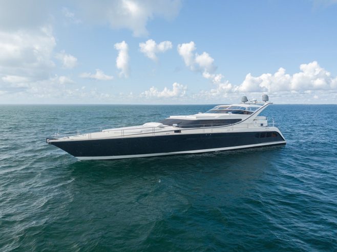 ZOOOM | 1993 80′ (24.38m) Luxury Flybridge Motor Yacht from American shipyard PALMER JOHNSON