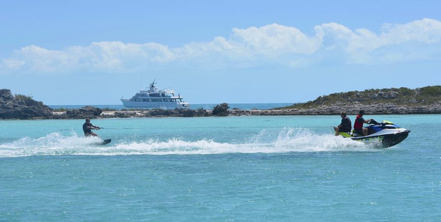 BIG EAGLE | 1980 172ft (52m) Classic Luxury Steel Motor Yacht built by Japanese shipyard Mie Zosen