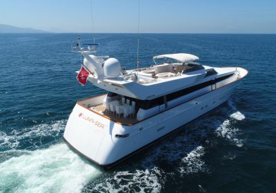 2000-Cantieri-di-Pisa-Akhir-110-Lunasea-For-Sale-YachtDealz15