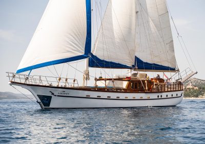 2005-Classic-24-M-Motor-Sailer-24m-For-Sale-YachtDealz-2