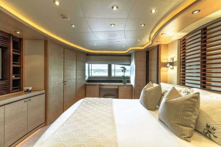 5G | 2011 129ft (40m) Luxury Superyacht built by Italian shipyard CRN