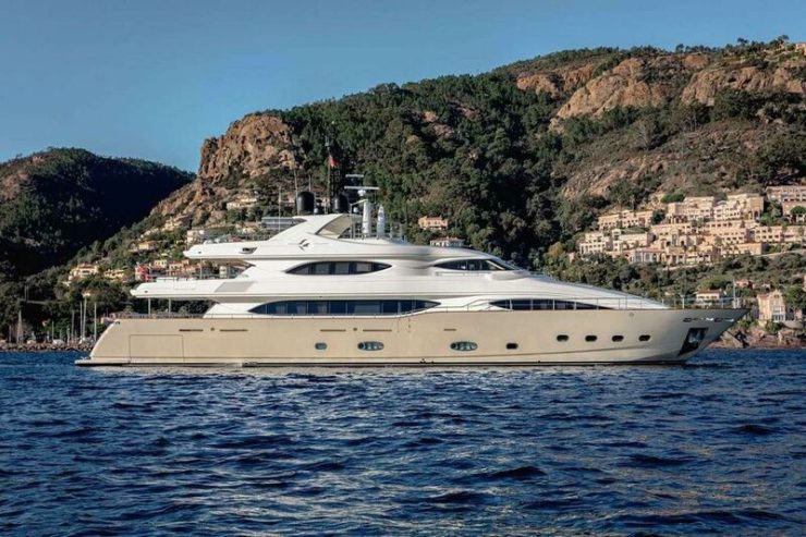 5G | 2011 129ft (40m) Luxury Superyacht built by Italian shipyard CRN