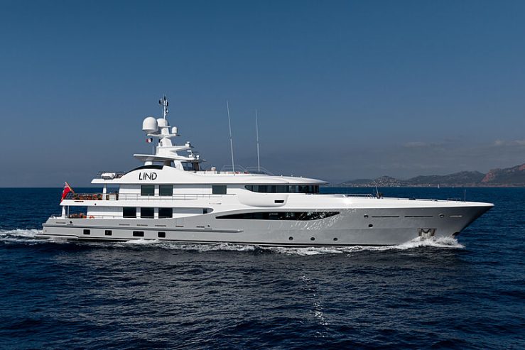 LIND | 2010 52m (171’7″) Amels Limited Editions 171 Luxury Tri-Deck Steel Motor Yacht