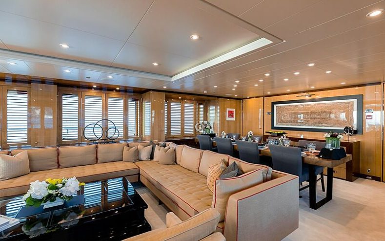 LIND | 2010 52m (171’7″) Amels Limited Editions 171 Luxury Tri-Deck Steel Motor Yacht