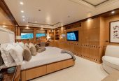 LIND | 2010 52m (171’7″) Amels Limited Editions 171 Luxury Tri-Deck Steel Motor Yacht