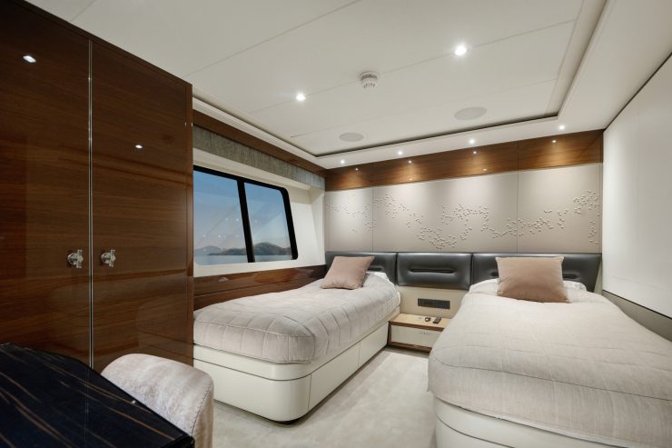 ANTHEYA III | 2015 35m Luxury Motor Yacht from British shipyard Princess