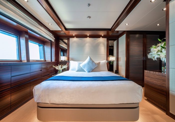 ATLAS | 2011 51m (167ft) Luxury Tri-Deck Steel Motor Yacht built by Italian shipyard Codecasa