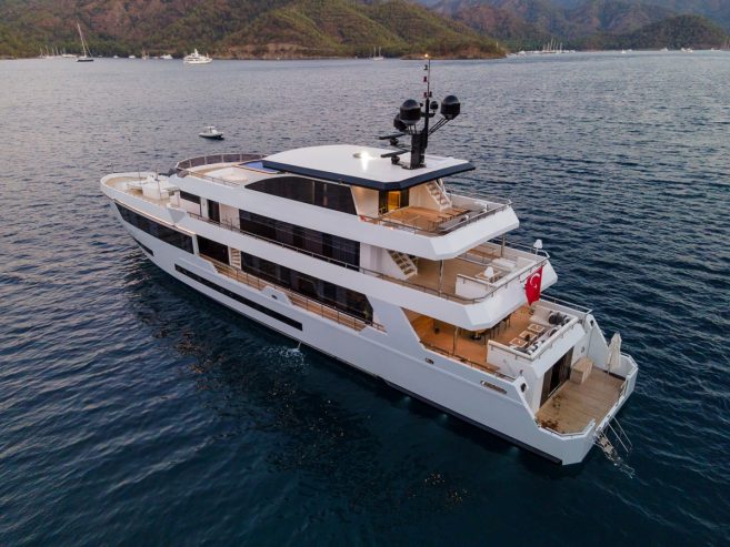 Adamaris | 2010 141ft (43m) Luxury Superyacht built by Turkish shipyard Ürkmezler Yachts