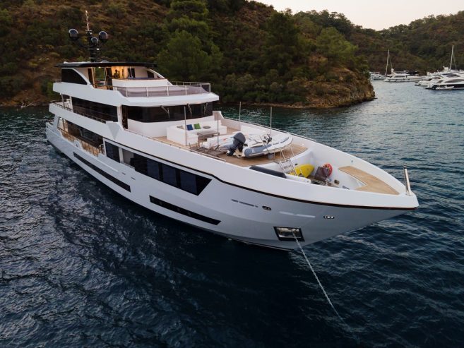 Adamaris | 2010 141ft (43m) Luxury Superyacht built by Turkish shipyard Ürkmezler Yachts