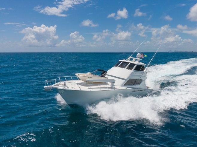 All Chill | 2005 61ft (19m) Luxury Hatteras 60 Enclosed Bridge Sport Fish Motor Yacht