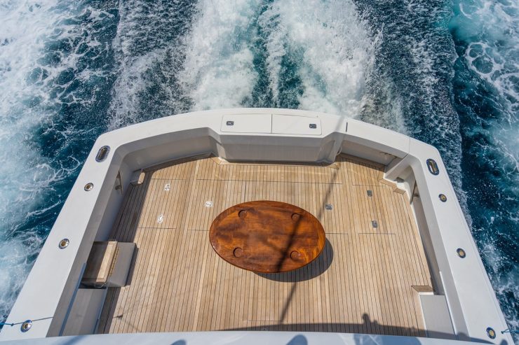 All Chill | 2005 61ft (19m) Luxury Hatteras 60 Enclosed Bridge Sport Fish Motor Yacht