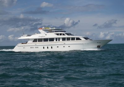 BEACHFRONT-Launched-1995-refitted-2015-35.36m-Luxury-Flybridge-Motor-Yacht-for-charter-YachtDealz4