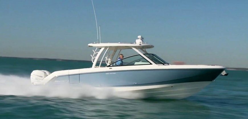 Beter Escape | 2018 32′ (10m) Boston Whaler Sport Fish Motor Yacht