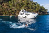 FREEDOM | 2017 35m Luxury Performance Motor Yacht from British shipyard Sunseeker