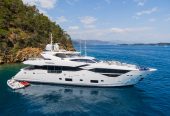 FREEDOM | 2017 35m Luxury Performance Motor Yacht from British shipyard Sunseeker