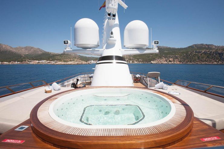 MIRAGE | 1979 53m (173.84ft) Classic Luxury Motor Yacht built by Dutch shipyard Feadship