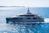 GIRAUD | 2013 131ft (40m) Luxury Tri-Deck Aluminium Motor Yacht built by Italian shipyard Admiral Yachts