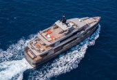 GIRAUD | 2013 131ft (40m) Luxury Tri-Deck Aluminium Motor Yacht built by Italian shipyard Admiral Yachts