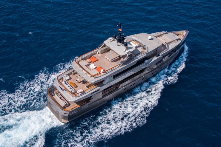 GIRAUD | 2013 131ft (40m) Luxury Tri-Deck Aluminium Motor Yacht built by Italian shipyard Admiral Yachts