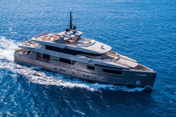 GIRAUD | 2013 131ft (40m) Luxury Tri-Deck Aluminium Motor Yacht built by Italian shipyard Admiral Yachts