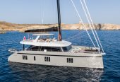 GREY B | 2022 24m (80ft) SUNREEF 80 Flybridge Luxury Catamaran Sail Yacht