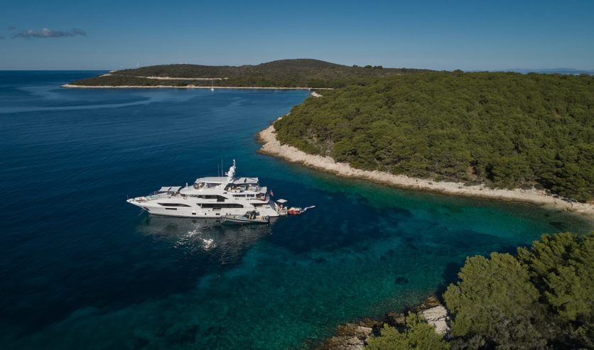 HAPPY ME | 2020 40m (132ft) Luxury Motor Yacht from renowned Italian shipyard BENETTI