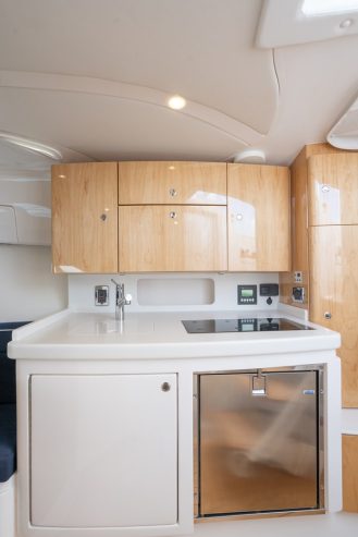 Juice | 2019 40′ (12m) Intrepid 407 Cuddy Sport Fish Motor Yacht