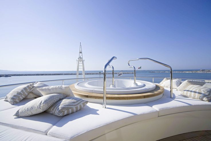 LIGHT HOLIC | 2011 59.5m CRN Motor Yacht