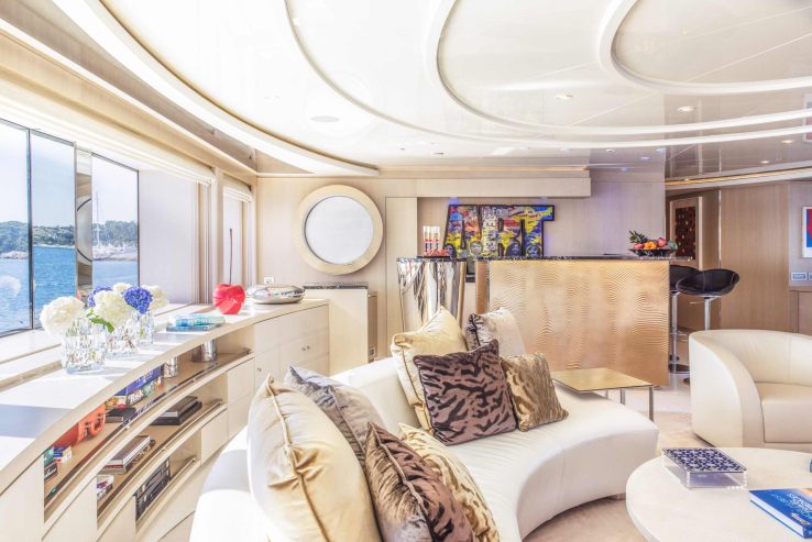 LIGHT HOLIC | 2011 59.5m CRN Motor Yacht