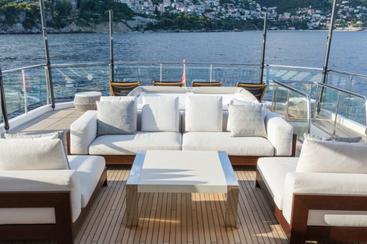 MINOR FAMILY AFFAIR | 2017 35m Luxury Flybridge Motor Yacht from British shipyard Princess