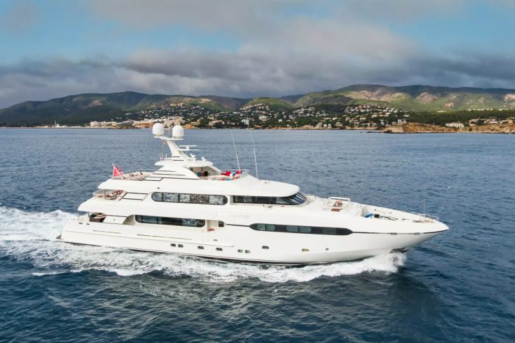 MOCHAFY22 | 2009 45m Luxury Steel Trideck Motor Yacht from Turkish shipyard SUNRISE