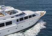 CRU | 1991 96ft (29m) Luxury Flybridge Motor Yacht built by US shipyard Westship