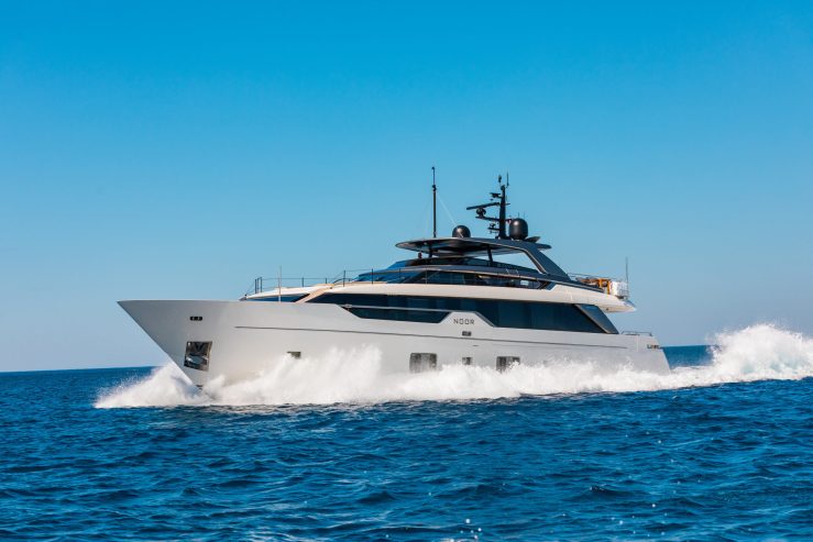 NOOR 11 | 2020 31m Luxury Flybridge Performance Motor Yacht from Italian shipyard Sanlorenzo