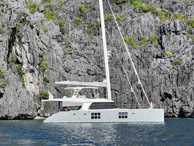 NORTHERN LIGHTS | 2016 18.3m (60′1″) Luxury Catamaran Motor Sail Yacht from Polish shipyard SUNREEF YACHTS