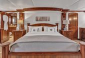 ODIN | 2001 126ft (38m) Luxury Motor Yacht built by US shipyard Trinity Yachts