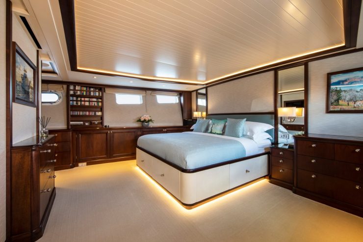 ODYSSEY III | 1967 33m Benetti Motor Yacht