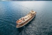 OVER THE RAINBOW | 1930 35m (114ft) Classic Luxury Motor Yacht from DICKIE BANGOR