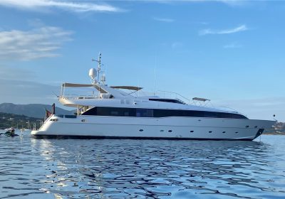 PALM-B-1997-121-522-CUSTOM-Motor-Yacht-For-Sale-YachtDealz1