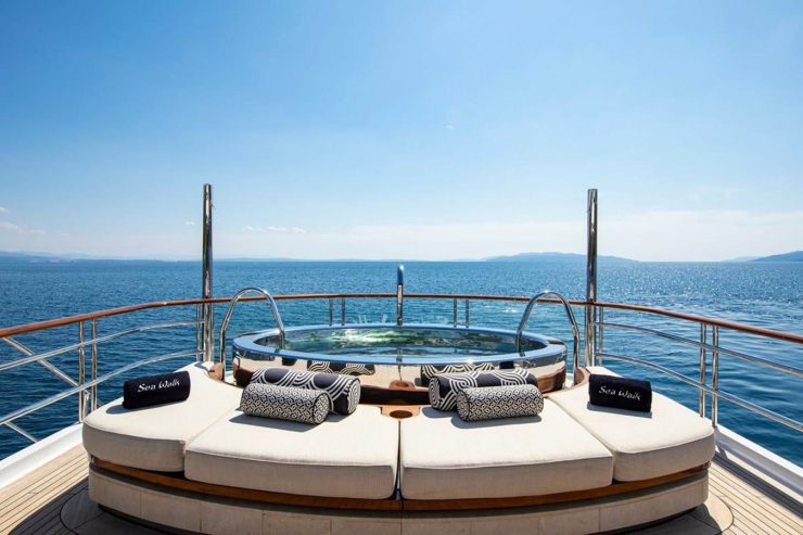 SEA WALK | 2005 62m (204′5″) Luxury Tri-Deck Steel Motor Yacht built by Dutch shipyard OCEANCO