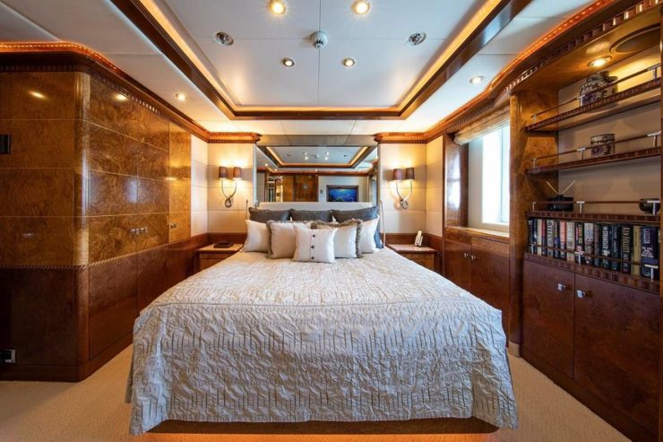 SEA WALK | 2005 62m (204′5″) Luxury Tri-Deck Steel Motor Yacht built by Dutch shipyard OCEANCO