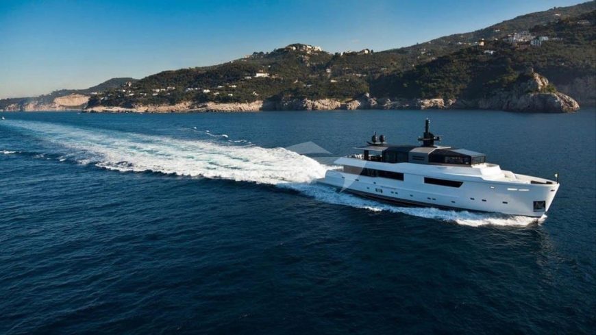 SUN | 2012 35m (114ft) Luxury Motor Yacht from Italian shipyard ARCADIA YACHTS