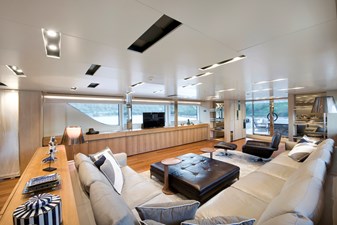 THERAPY | 2013 38m (125ft) Luxury Motor Yacht from Italian shipyard SANLORENZO