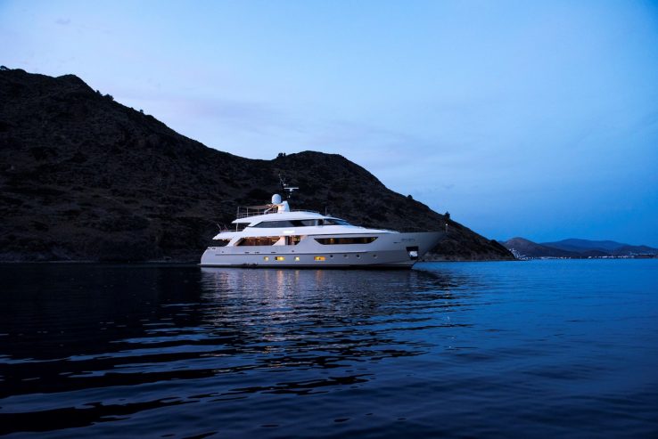 THERAPY | 2013 38m (125ft) Luxury Motor Yacht from Italian shipyard SANLORENZO