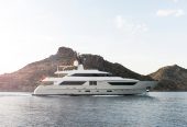 THERAPY | 2013 38m (125ft) Luxury Motor Yacht from Italian shipyard SANLORENZO