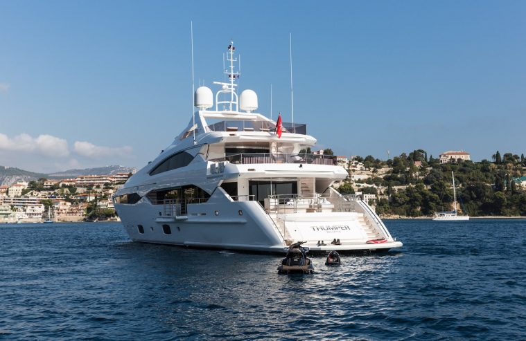 THUMPER | 2014 40m (131ft) Luxury Motor Yacht from British shipyard SUNSEEKER